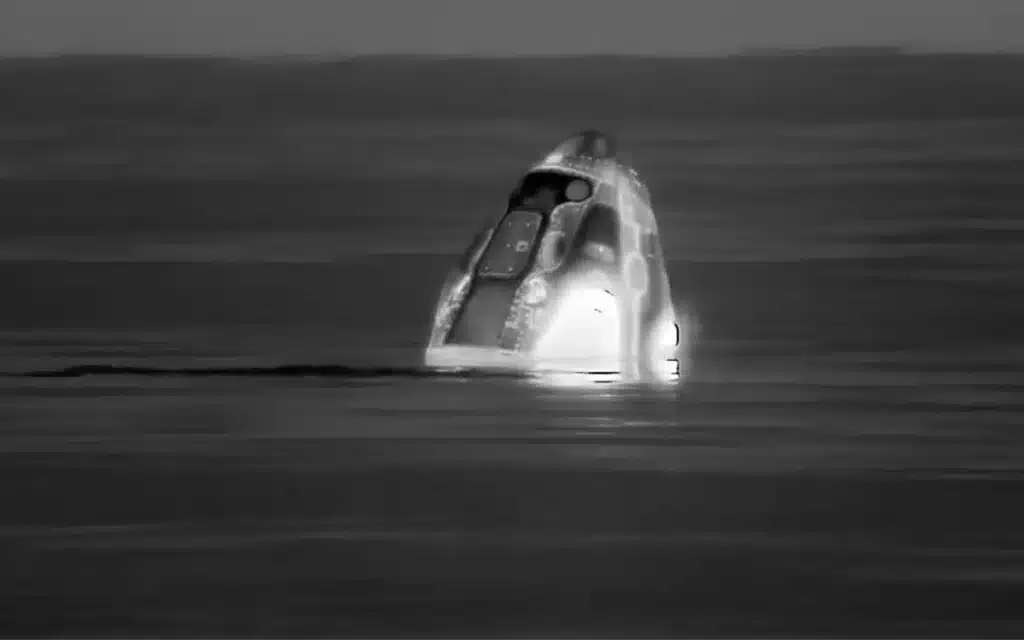 spacex dragon crew-7 mission splashdown