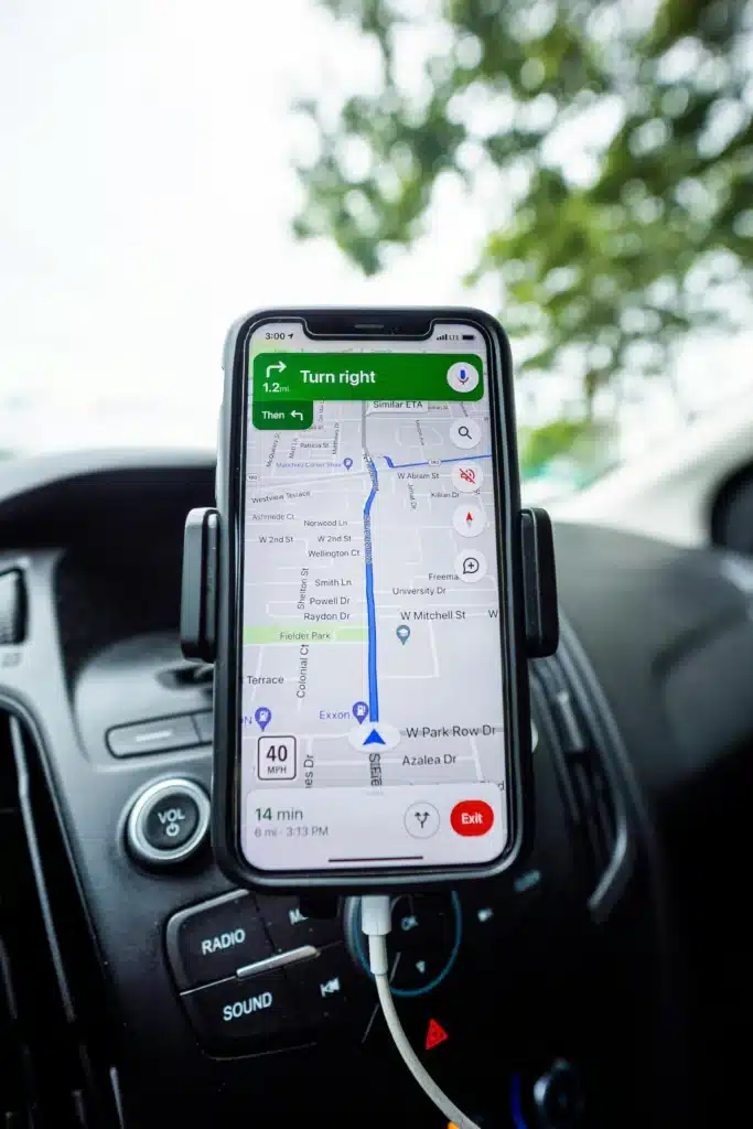 google maps iphone carplay