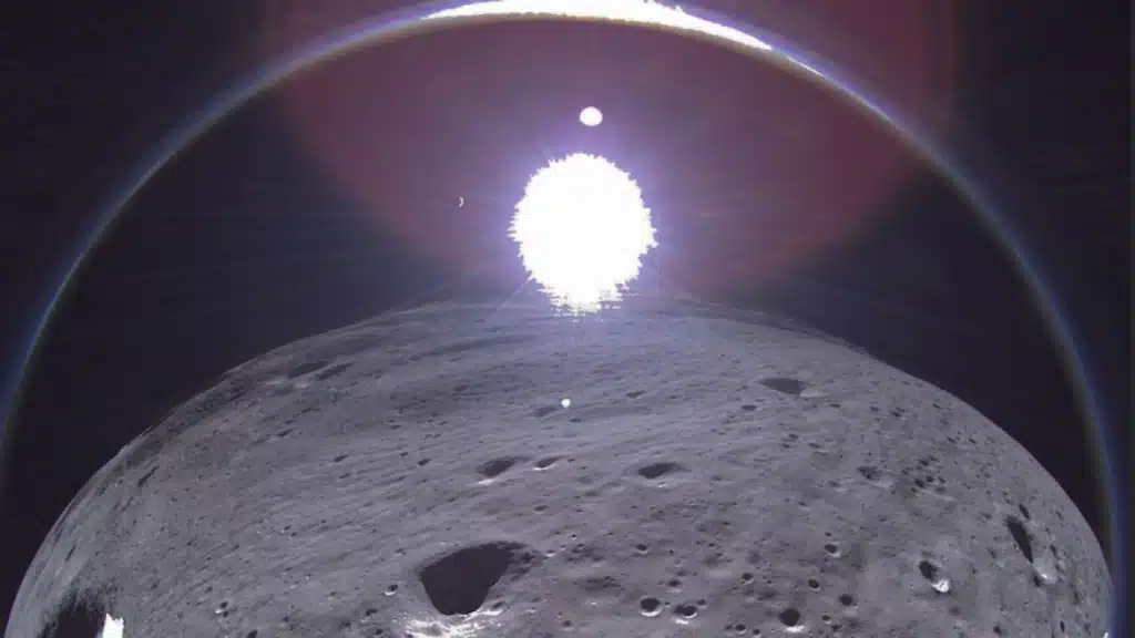 Moon lander that broke sent back a final poignant image from space