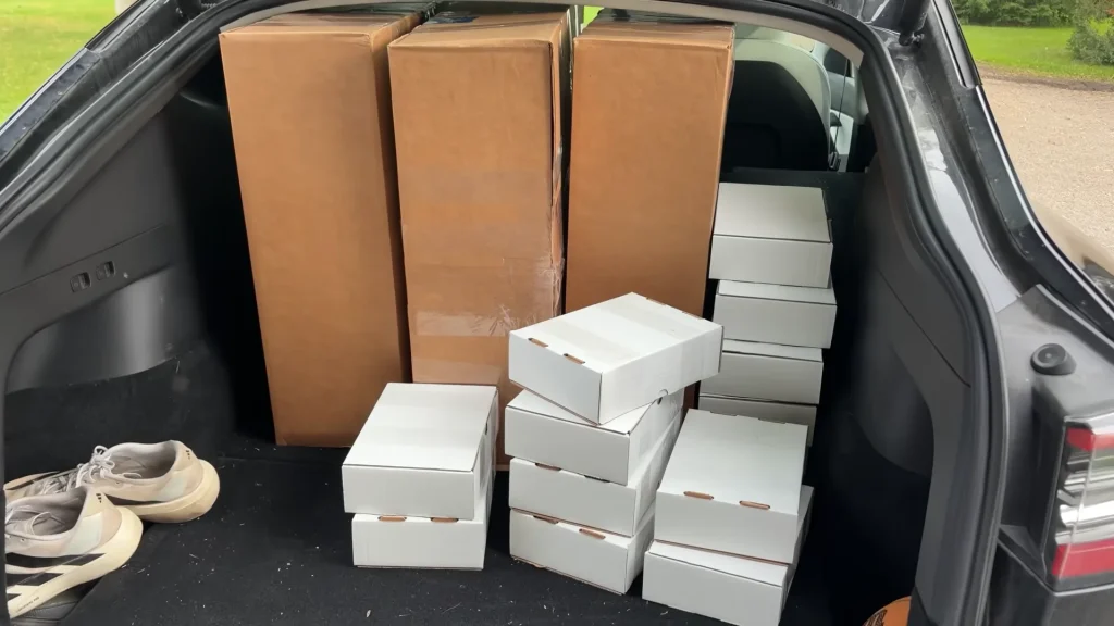 Canada man buys five used 2019 4K Apple iMacs for $876 to try and flip them for a profit