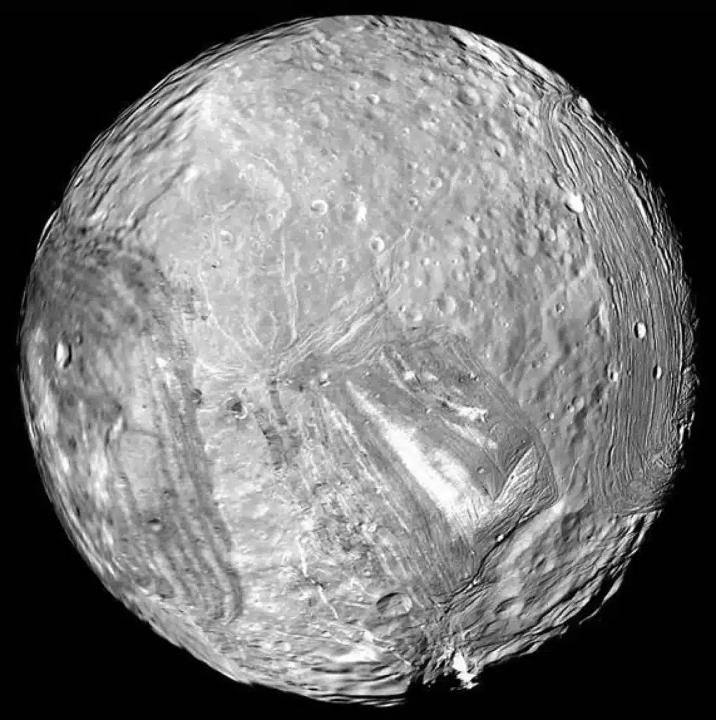NASA scientist who viewed first voyager images saw something that gave him 'chills'