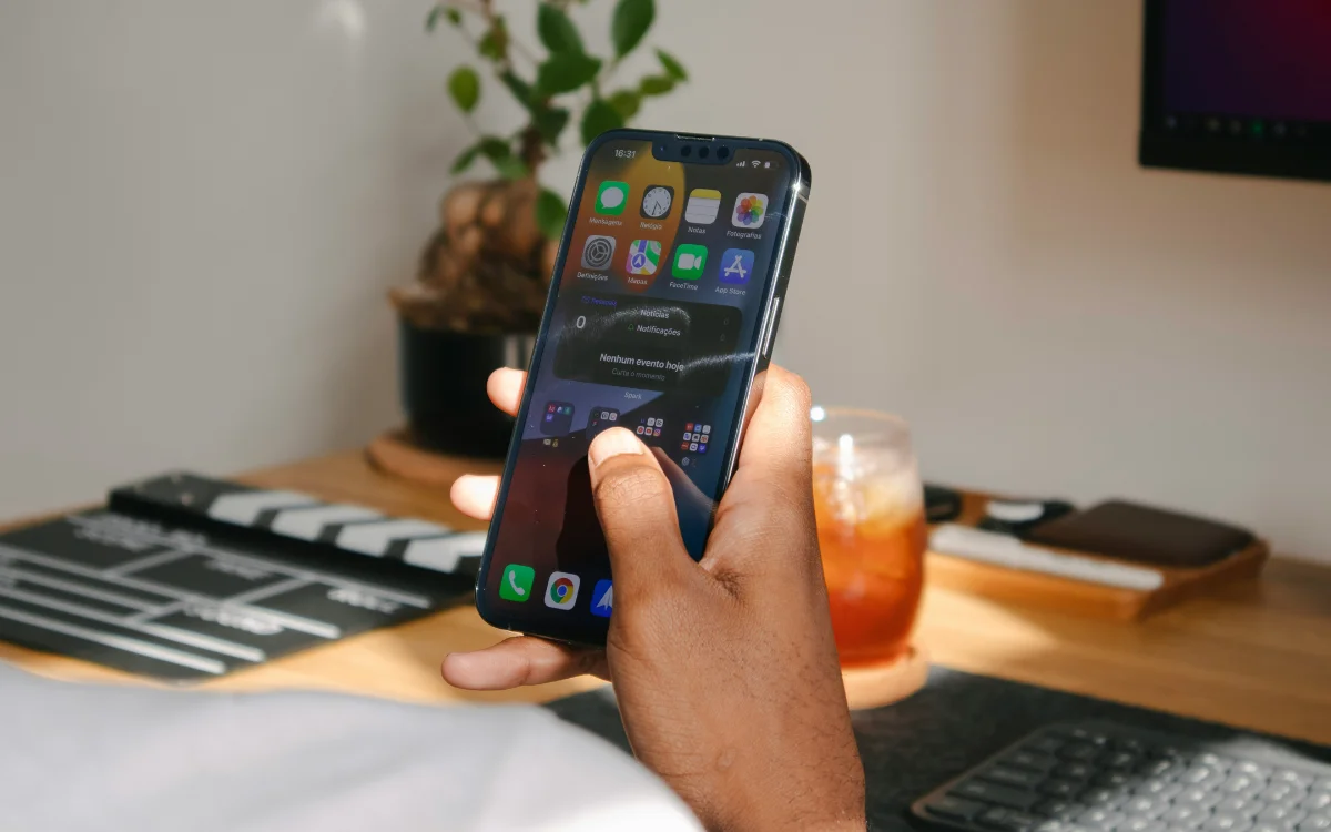 Apple urges hundreds of millions of people to update to iOS 26 before it's too late for an important reason