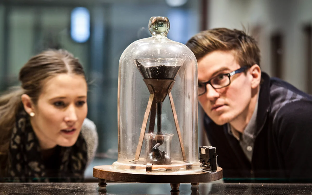 worlds-slowest-science-lab-experiment-about-to-turn-100-years-old-thomas-parnell-university-of-queensland