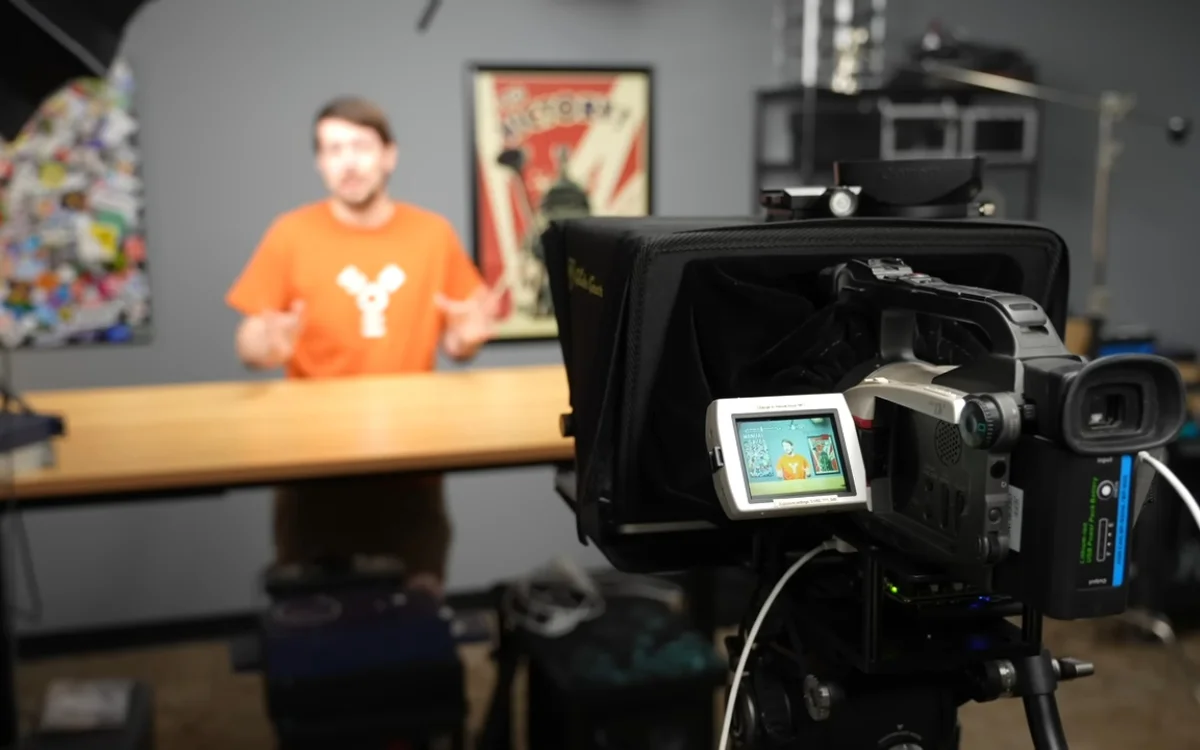apple-forgot-about-old-video-cameras-man-fixes-raspberry-pi