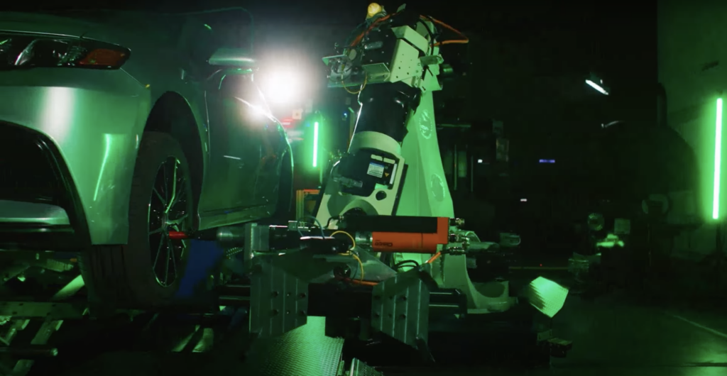 RoboTire robotic tire changer