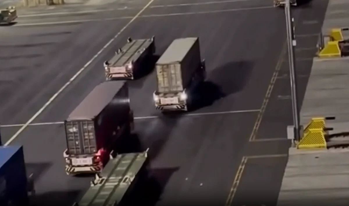 China’s new ghost logistics centers are redefining what automation can do