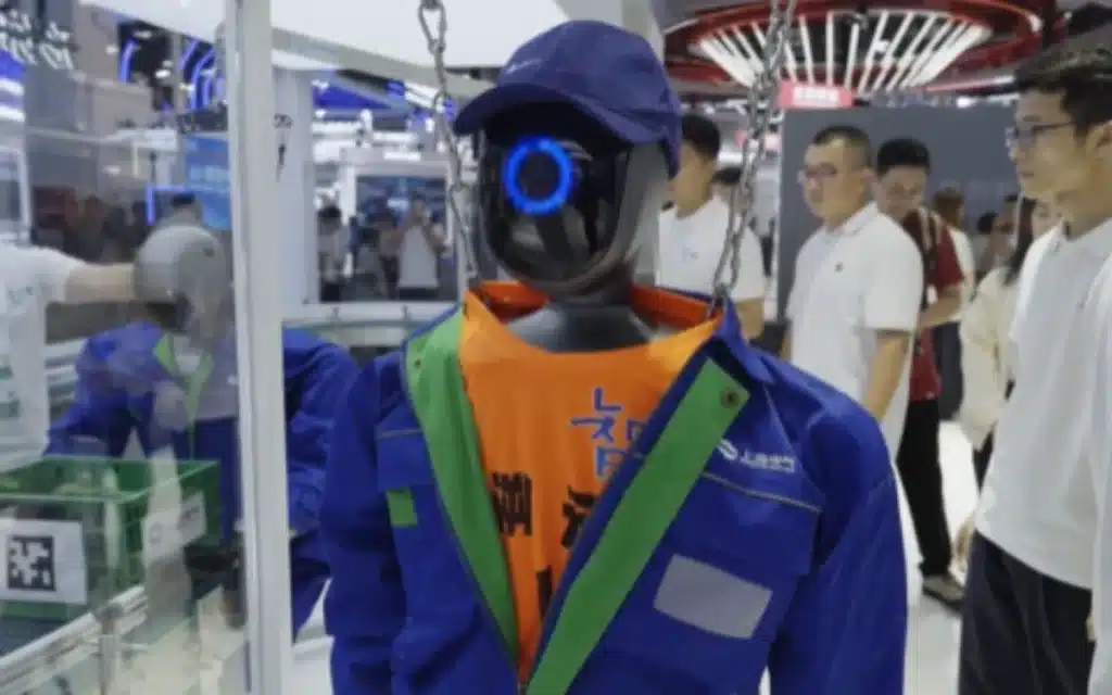 Shanghai Electric's SUYUAN robot worker lifts, sorts, and thinks at 275 trillion ops per second – the ultimate tireless warehouse employee