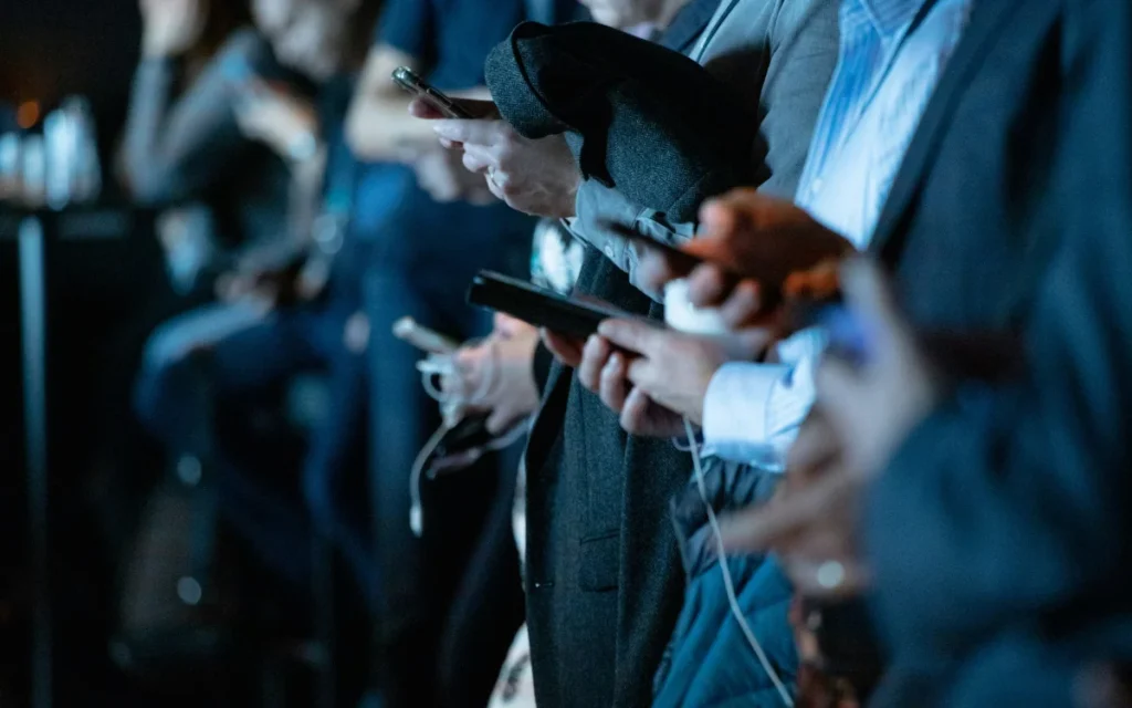 A new study has found the one thing that needs to be removed from phones to reverse the negative cognitive effects caused by social media in just two weeks