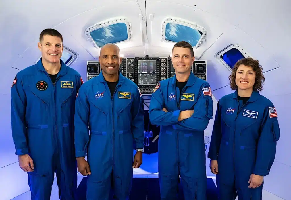 Forget FlightRadar NASA wants you tracking astronauts as they loop around the Moon