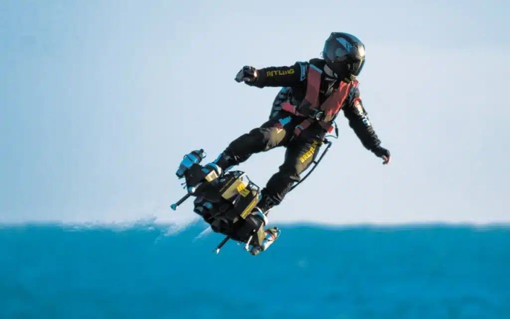 zapata_flyboard_air_actual_hoverboard